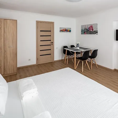 Alfa Staroevrejska 18 Апартаменты Львов